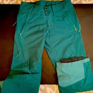 Patagonia powder bowl gore-Tex ski or snowboard pants